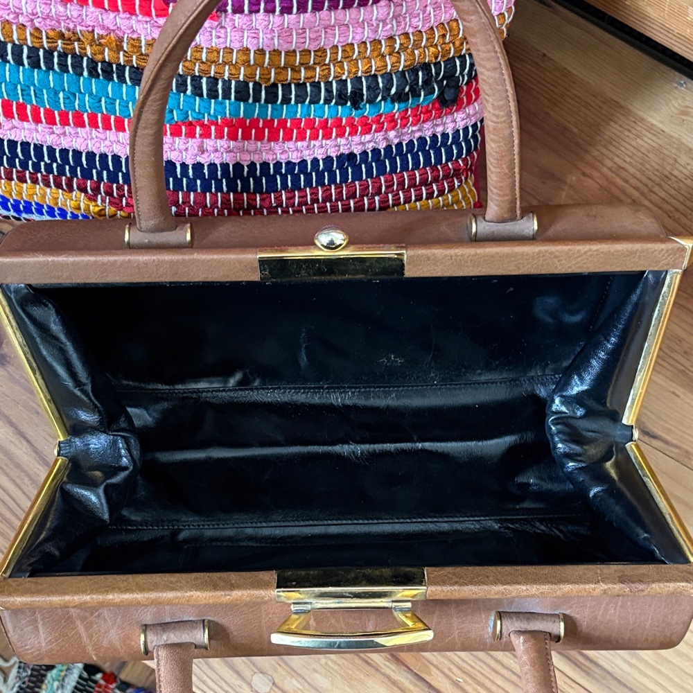 Tano Vintage Tan Leather Satchel with Gold Accents - Picture 3 of 5